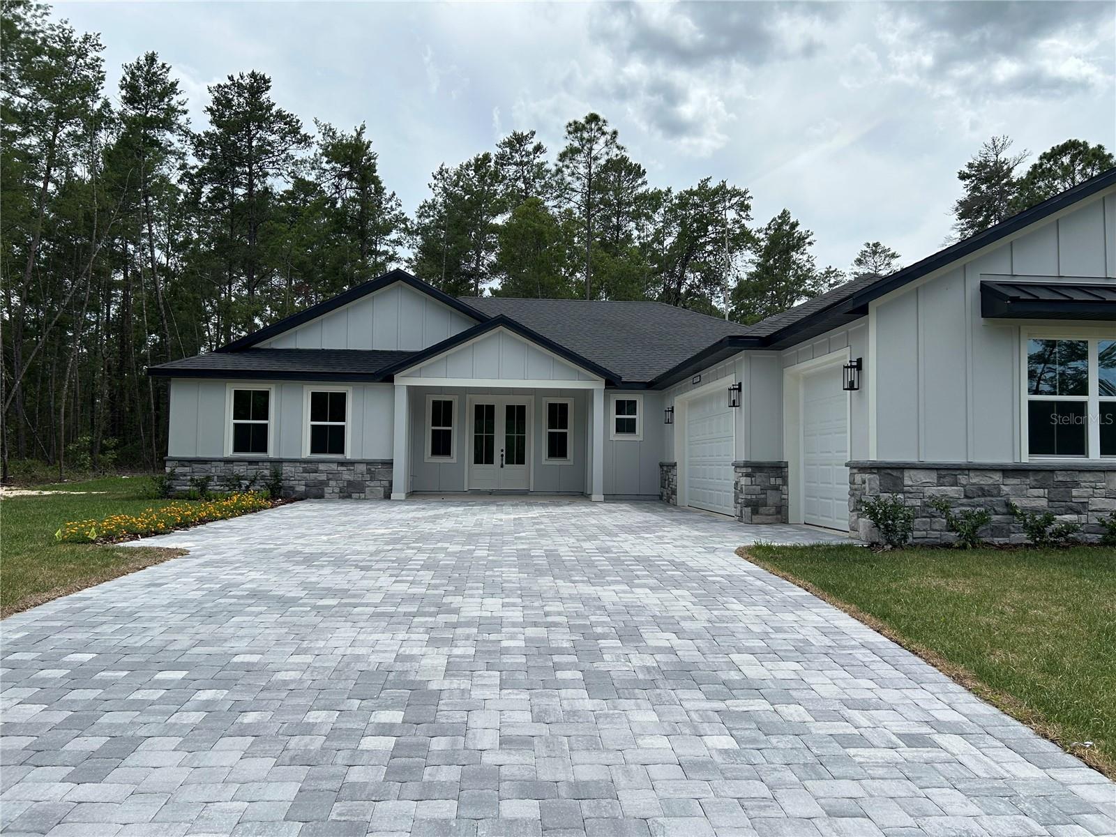 Photo of 42 VILLAGE CENTER DRIVE HOMOSASSA FL 34446