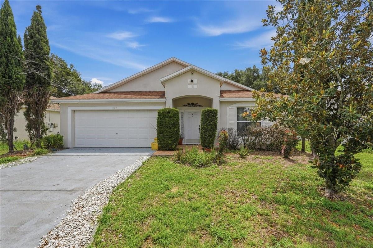 Photo of 504 JESSAMINE DR DAVENPORT FL 33837