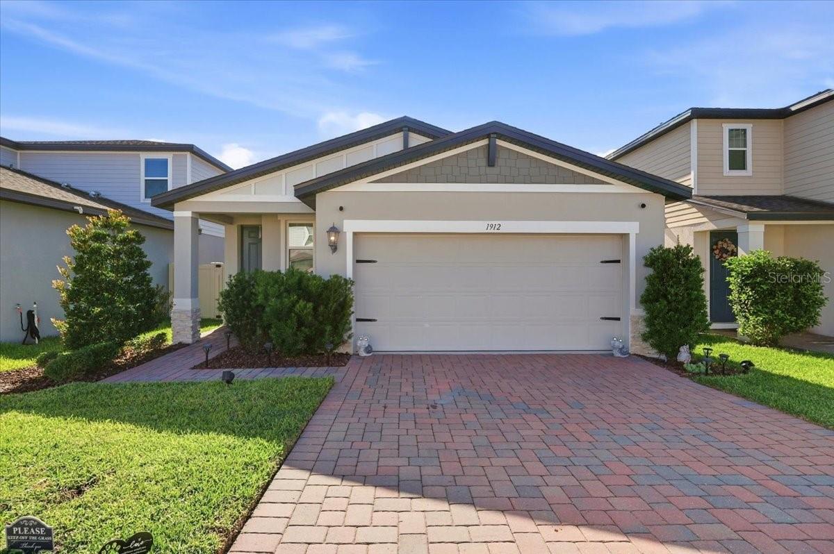 Photo of 1912 CARNOSTIE ROAD WINTER HAVEN FL 33884