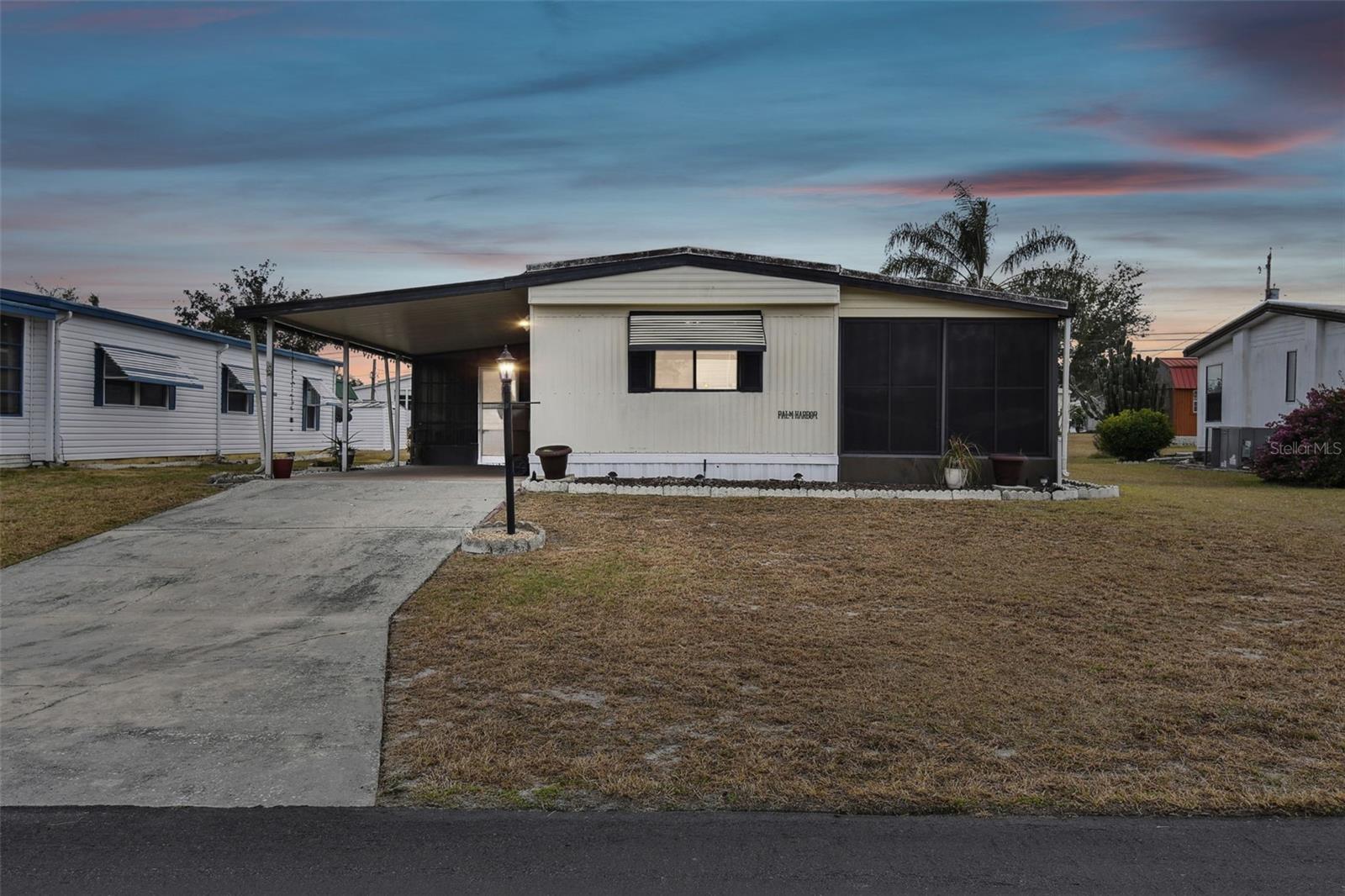 Photo of 313 MONROE DRIVE LAKELAND FL 33809