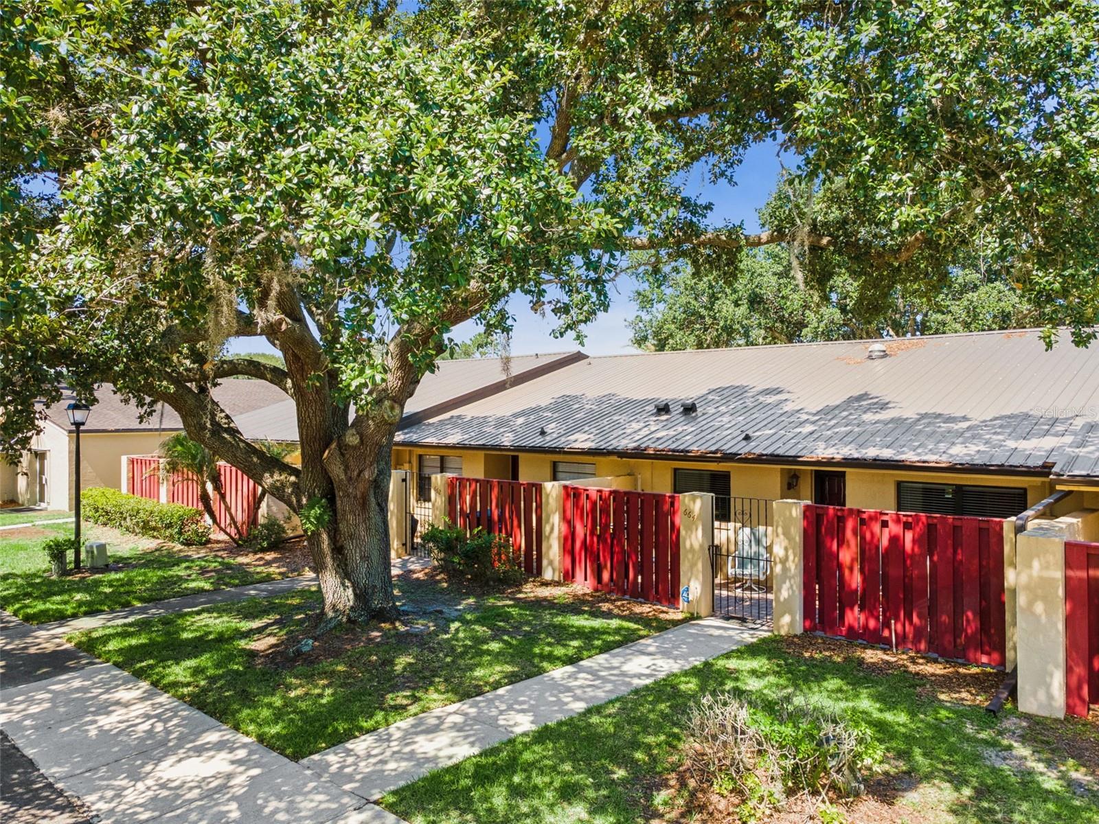 Photo of 664 CLUBHOUSE ROAD WINTER HAVEN FL 33884