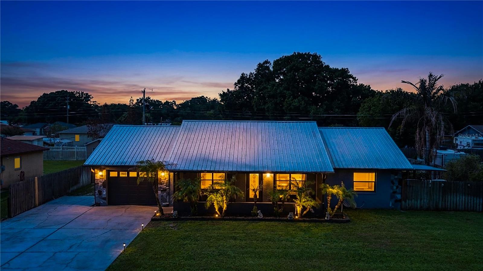 Photo of 2426 VIEW WAY LAKELAND FL 33810