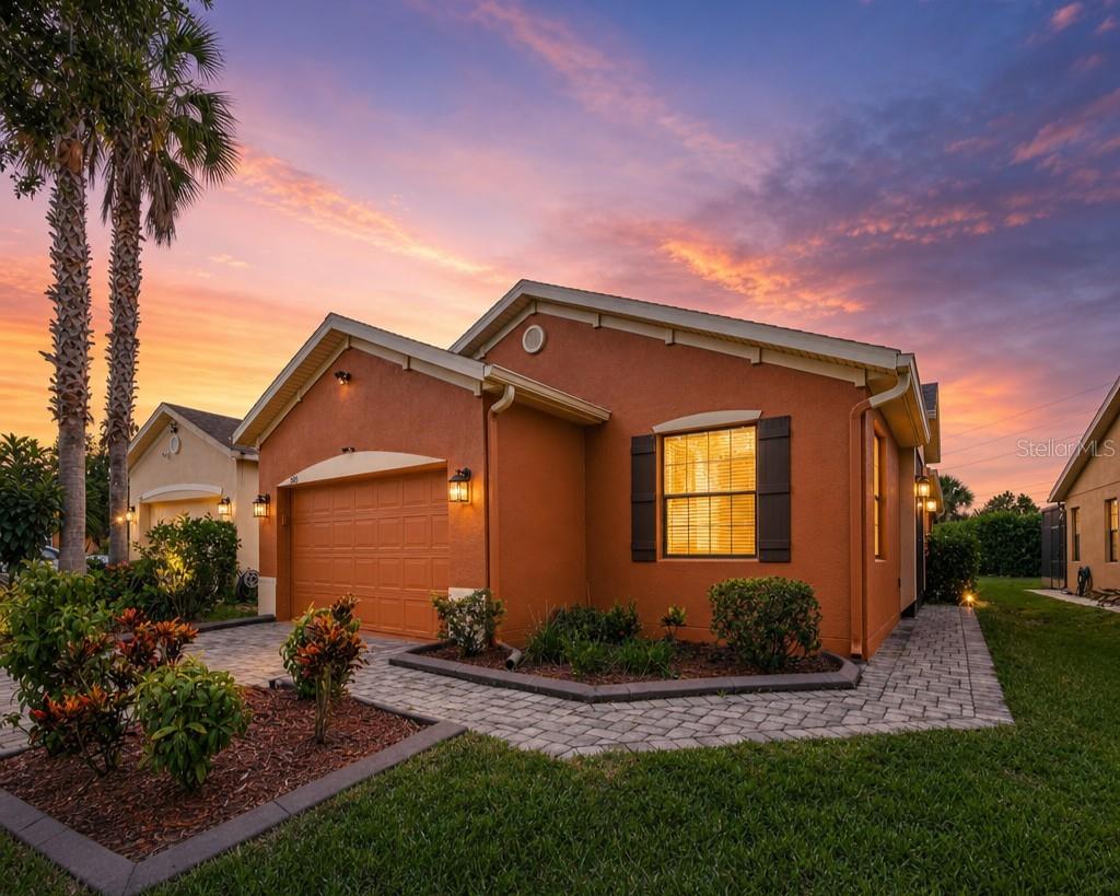 Photo of 505 MILLIFIORA LANE KISSIMMEE FL 34759