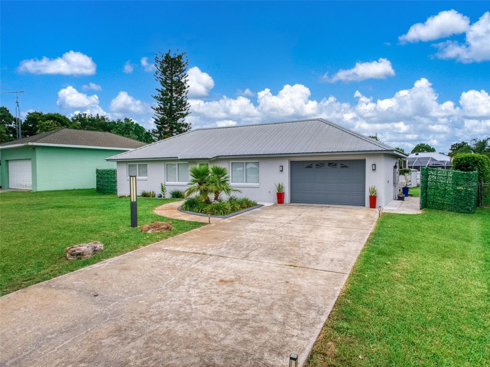 Photo of 4224 LAKE VISTA DRIVE SEBRING FL 33875