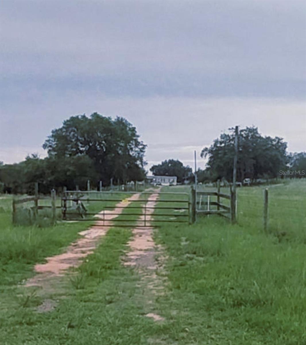 Photo of 562 LIBBY ROAD BABSON PARK FL 33827