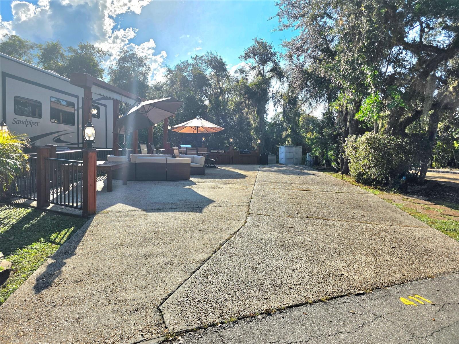 Photo of 411 LONGHORN DRIVE LAKE WALES FL 33853