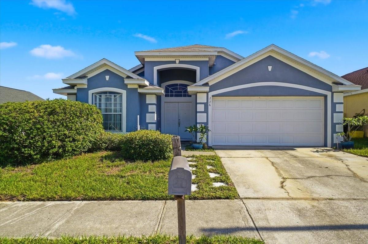 Photo of 236 SOMERSET DRIVE DAVENPORT FL 33897