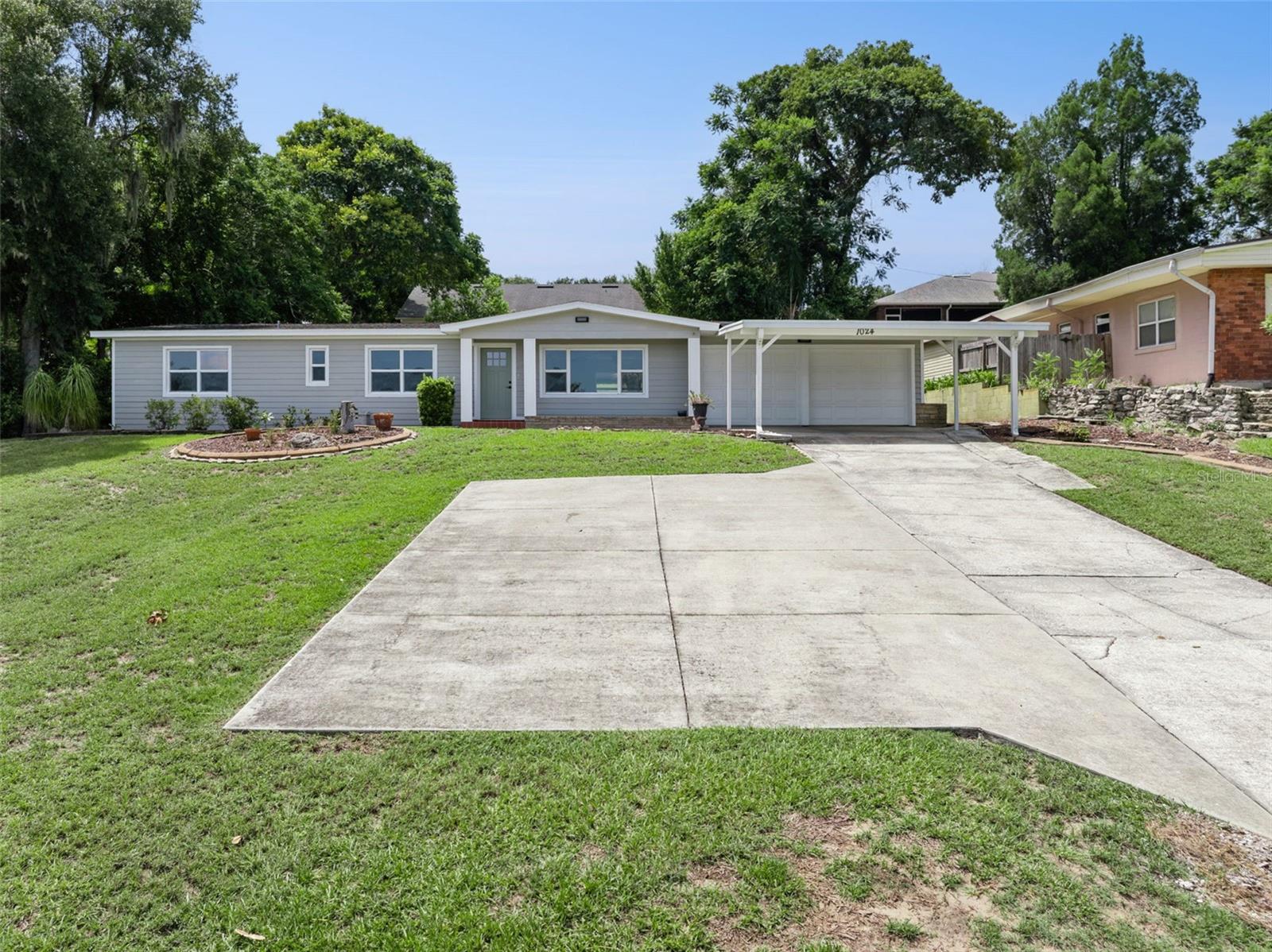 Photo of 1024 SUNSET DRIVE LAKE WALES FL 33853