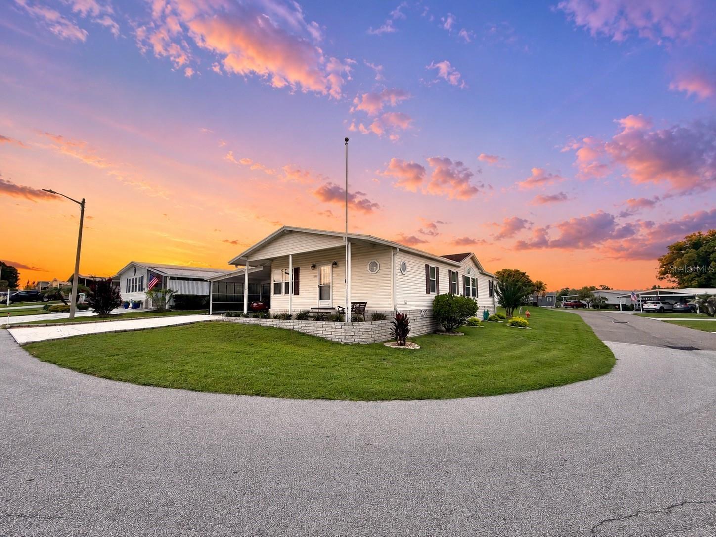Photo of 1777 QUAIL HILL DRIVE LAKELAND FL 33810