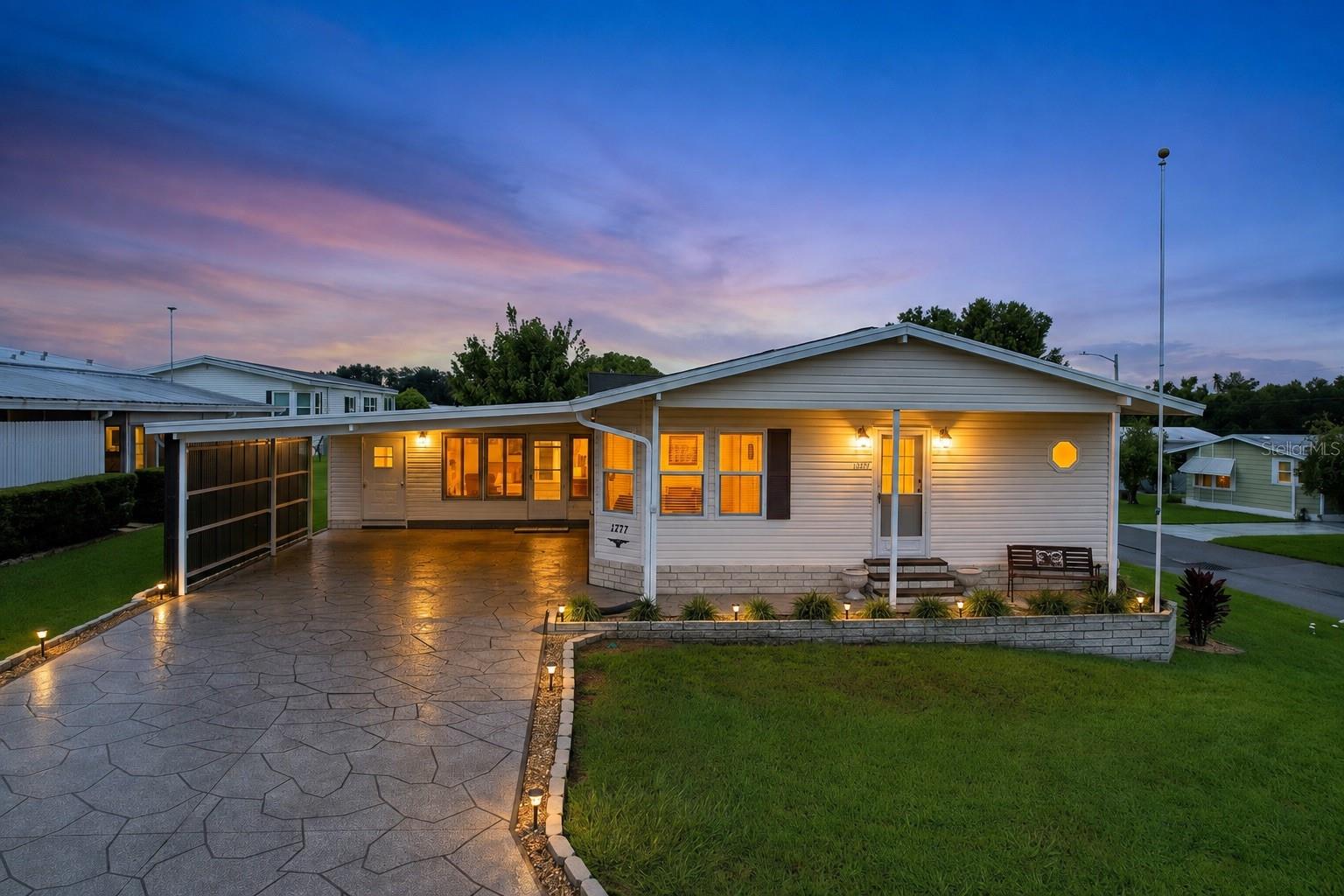 Photo of 1777 QUAIL HILL DRIVE LAKELAND FL 33810