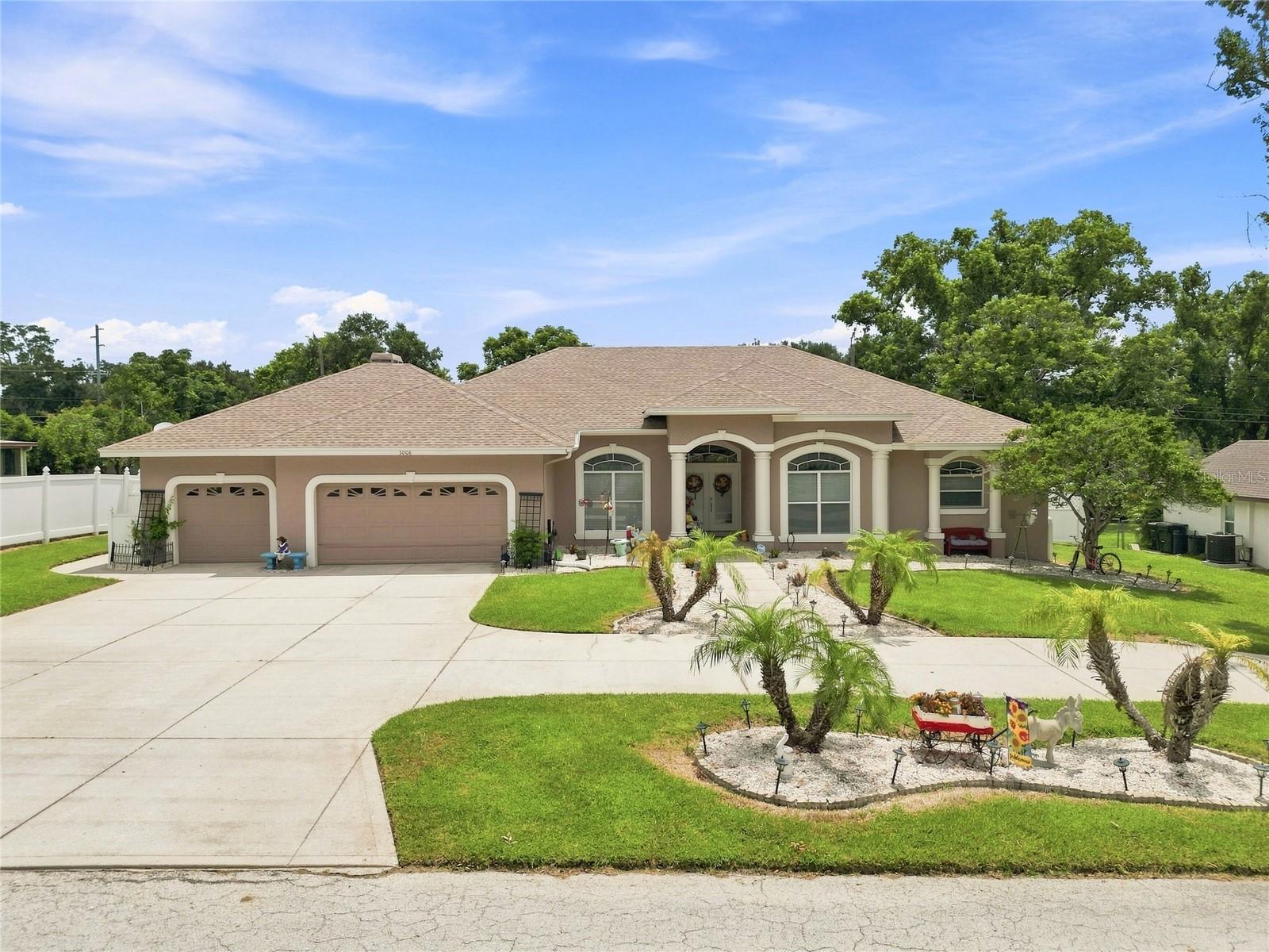 Photo of 5008 LAKEVIEW BOULEVARD LAKELAND FL 33813