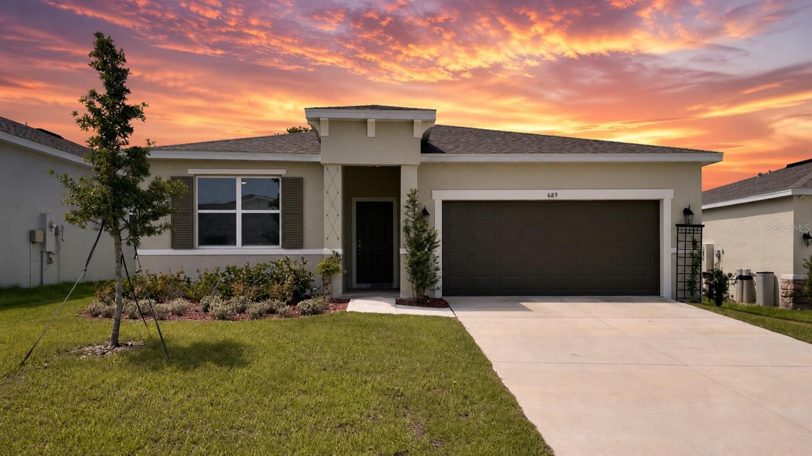 Photo of 689 CROWN ROSE DRIVE EAGLE LAKE FL 33839