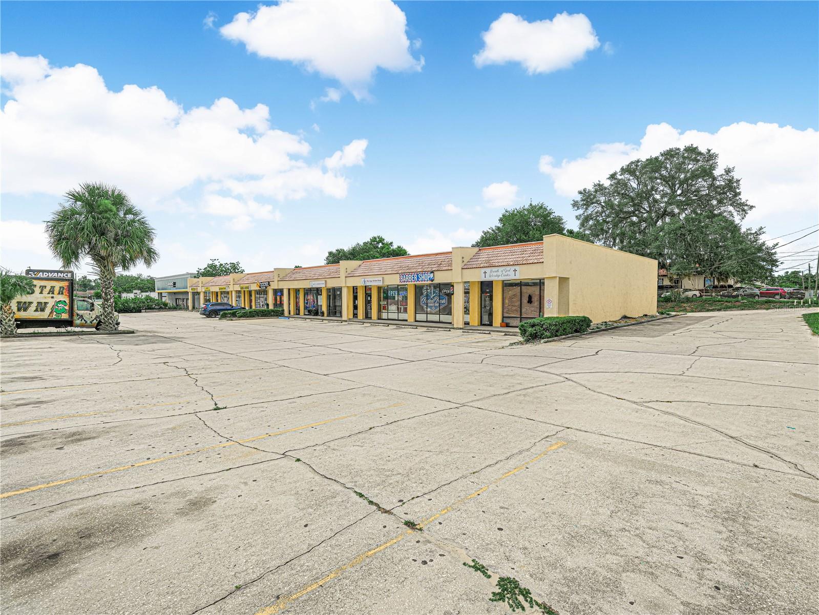 Photo of 104 STATE ROAD 60 LAKE WALES FL 33853