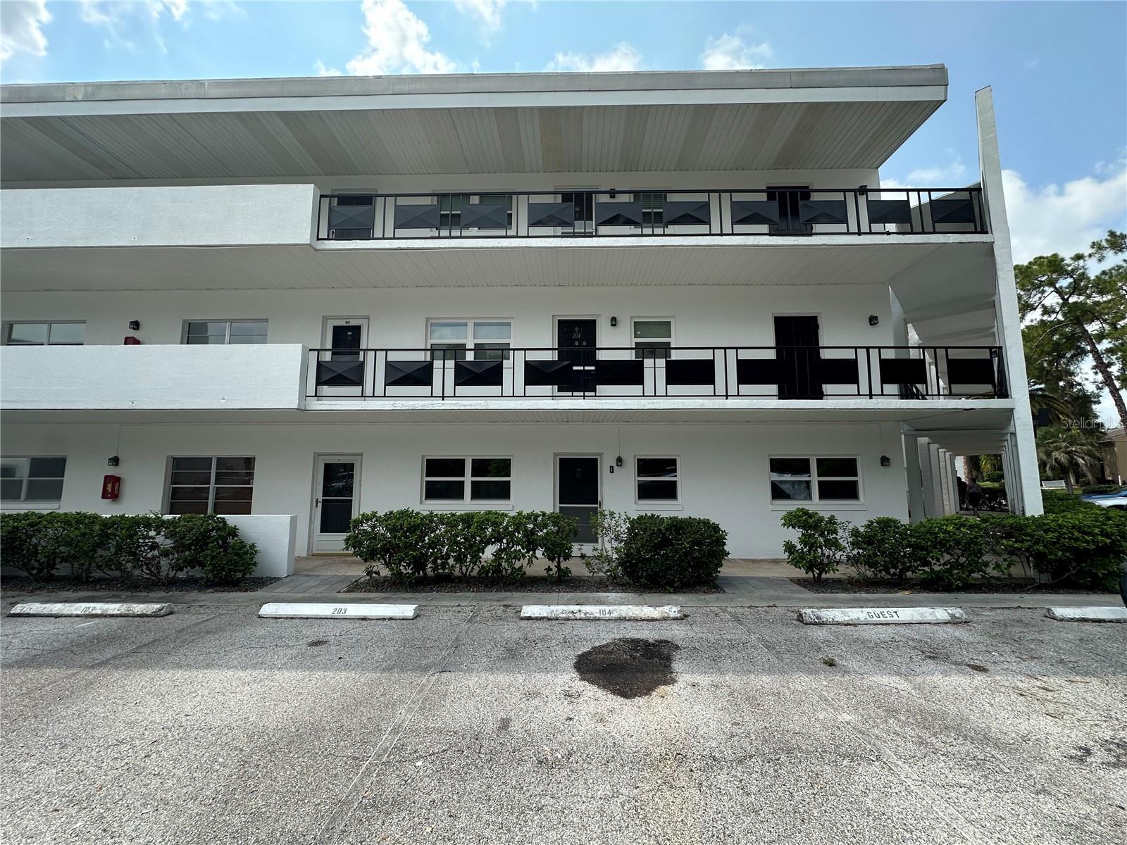 Photo of 100 EL CAMINO DR #104 WINTER HAVEN FL 33884