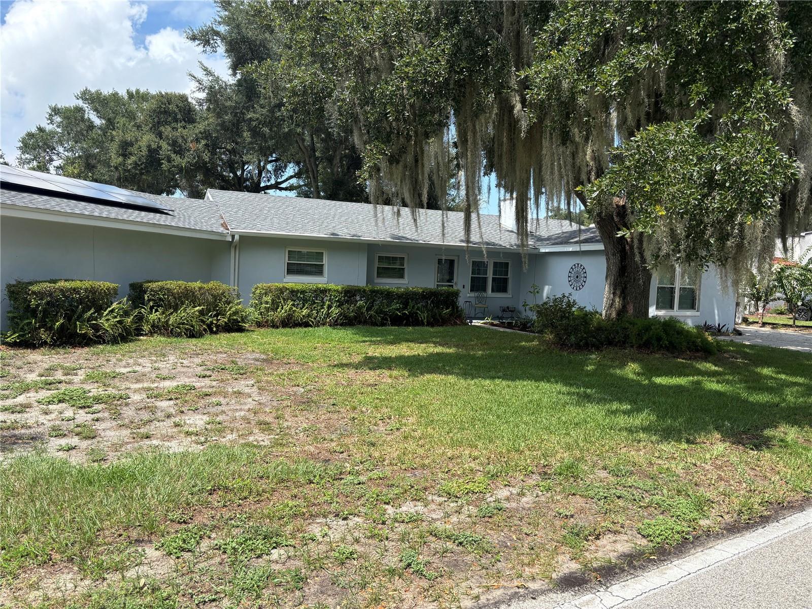 Photo of 1901 N LAKE ELOISE DRIVE WINTER HAVEN FL 33884