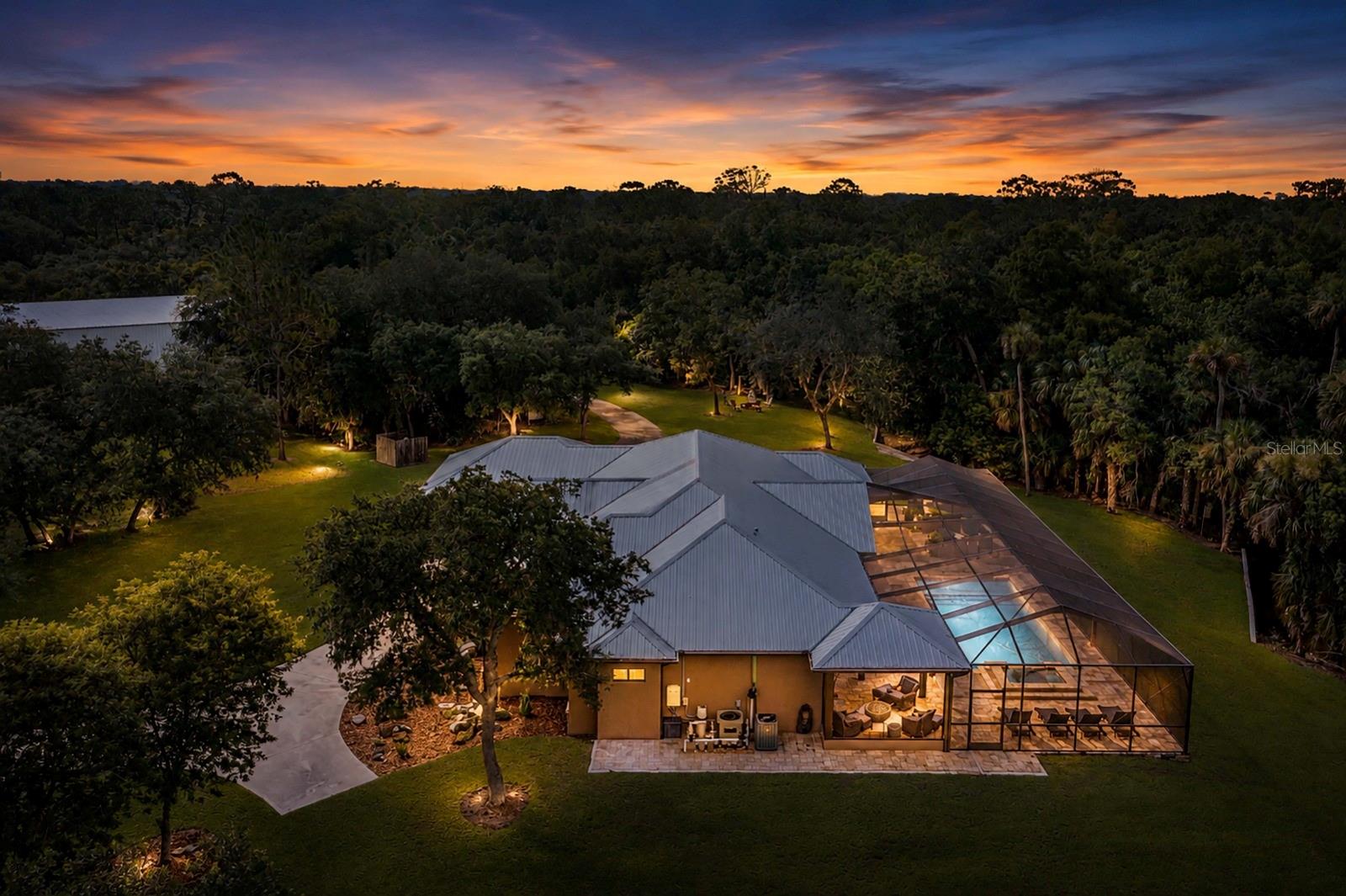Photo of 1617 HORSESHOE CREEK ROAD DAVENPORT FL 33837