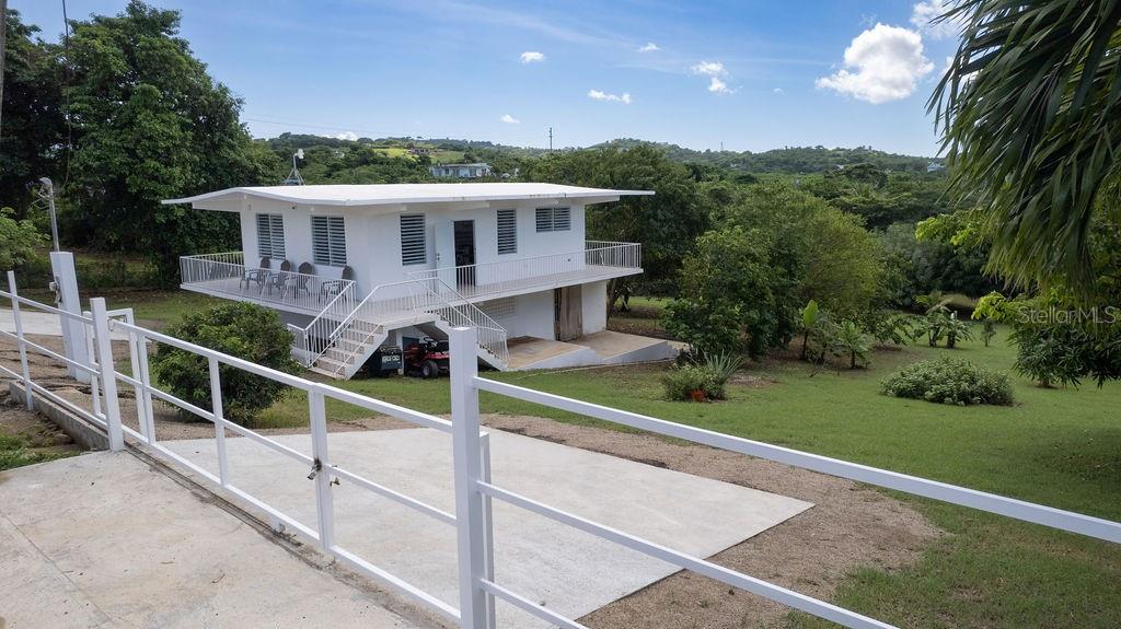Photo of 595 COMM. VILLA BORINQUEN VIEQUES PR 00765