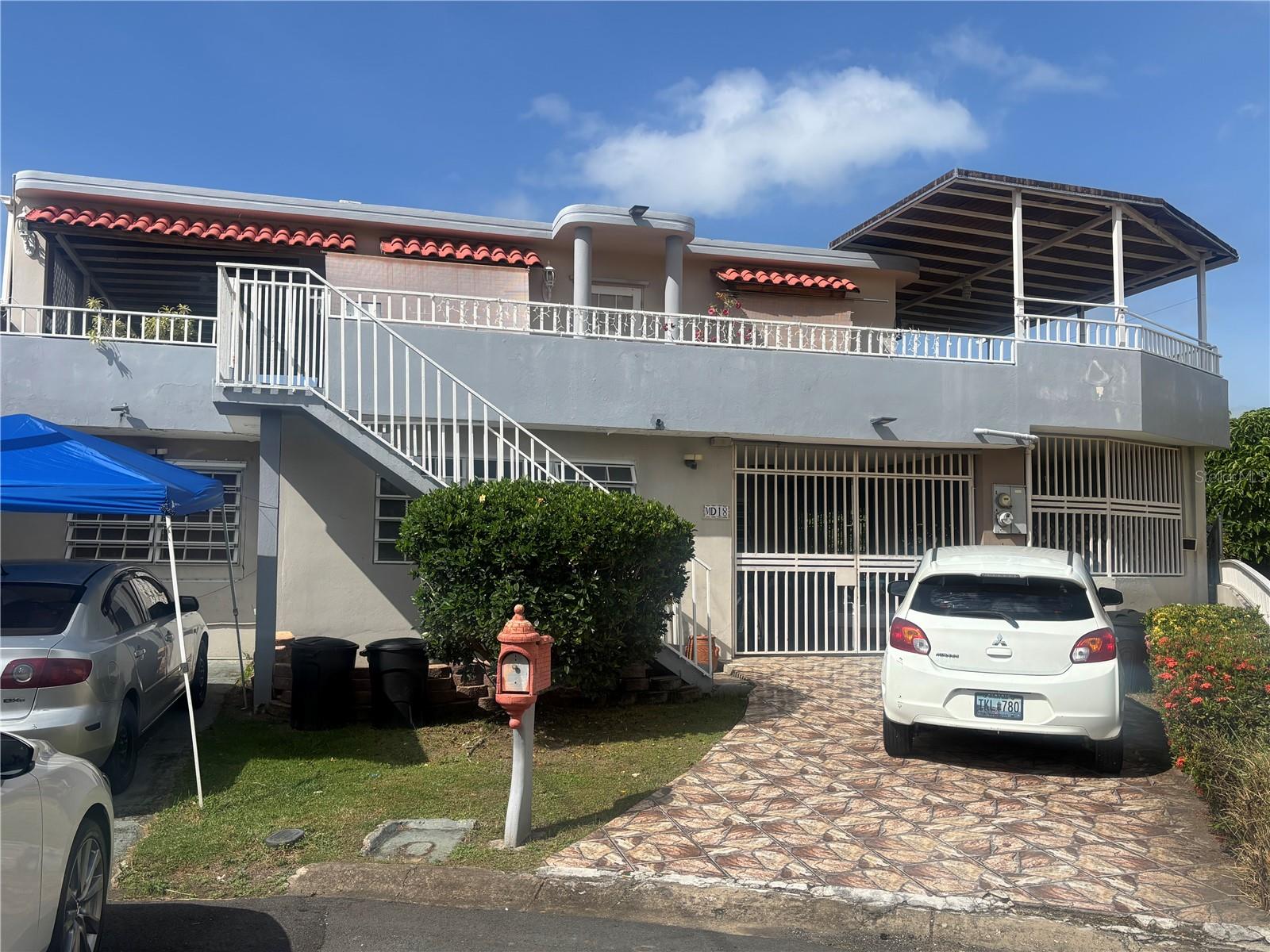Photo of 402 URB COUNTRY CLUB MD18 CAROLINA PR 00979
