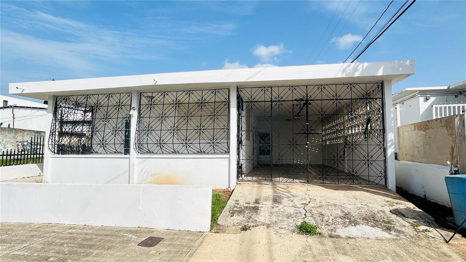 Photo of Z2 DRAGON ST URB LOMAS VERDES BAYAMON PR 00956