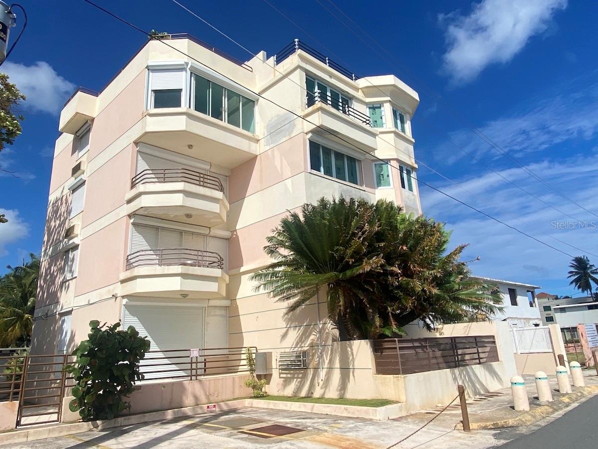 Photo of 42 LUQUILLO BEACH BLVD #4-C LUQUILLO PR 00773