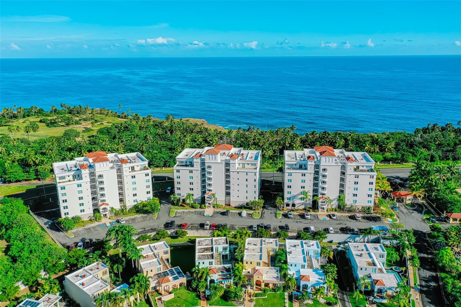Photo of 00690 COND TREASURE POINT #372 VEGA ALTA PR 00692