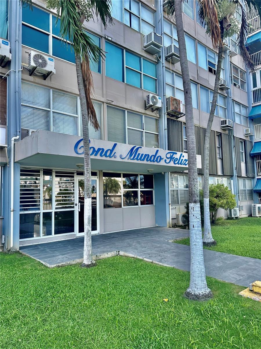 Photo of apt 111 Cond Mundo Feliz APT 111 COND. MUNDO FELIZ #111 ISLA VERDE PR 00979