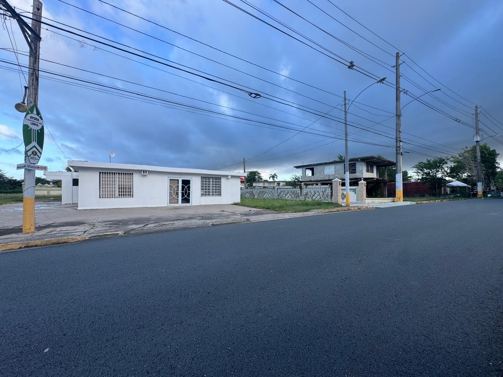 Photo of 690 St. BO. SABANA VEGA ALTA PR 00692