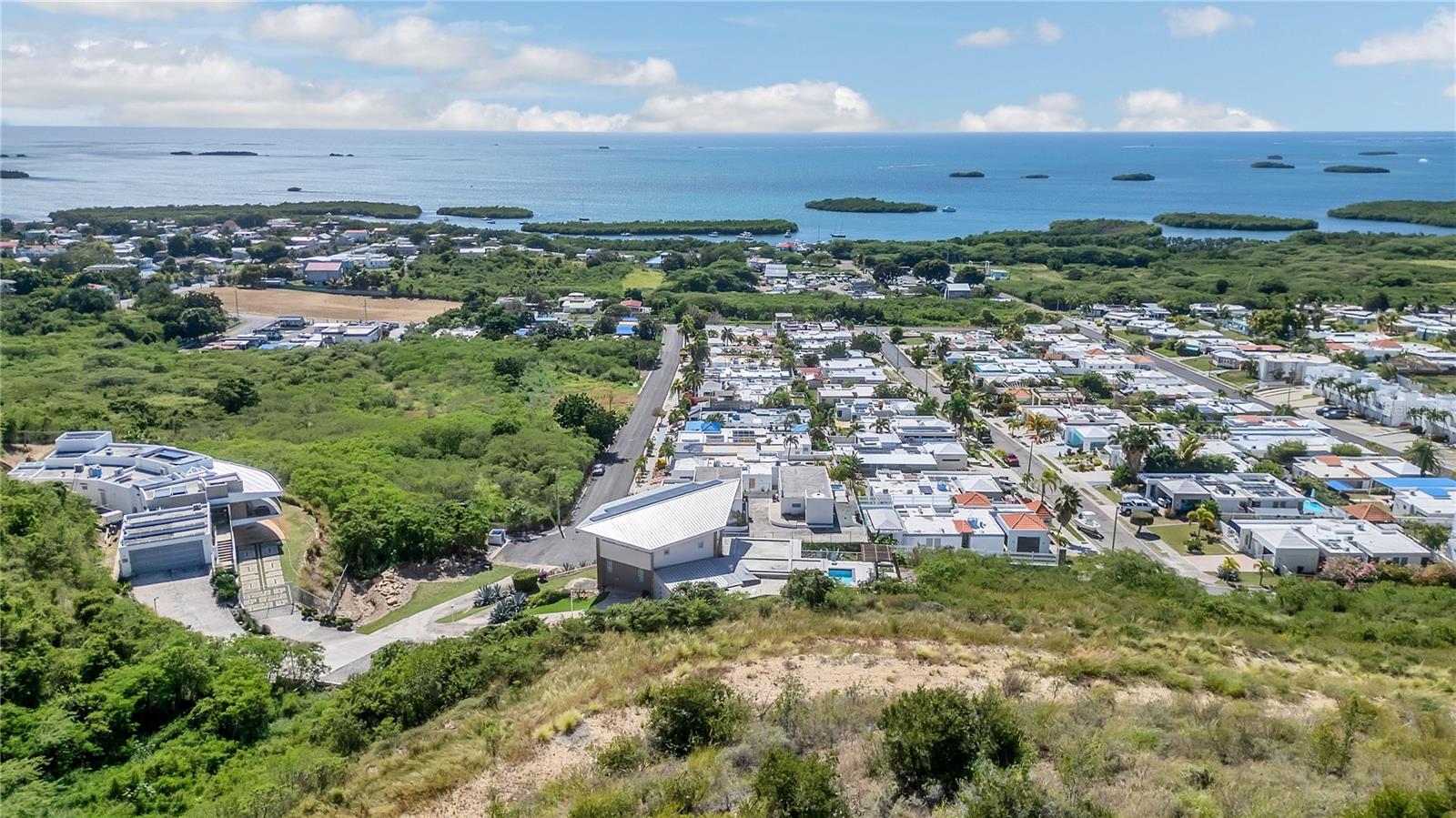 Photo of B19 Calle 3 URBANIZACION OCEAN VIEW LAJAS PR 00667