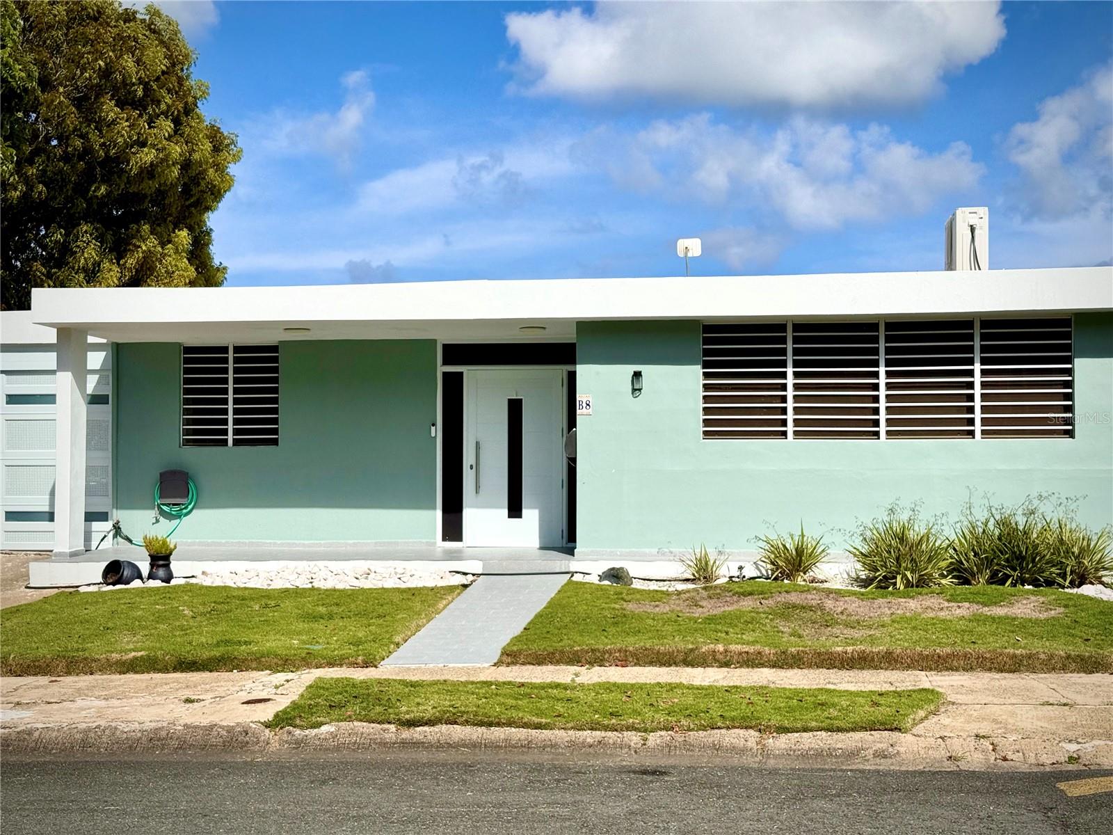 Photo of B8 CALLE 8 LAGO URB ALTAMIRA FAJARDO PR 00738