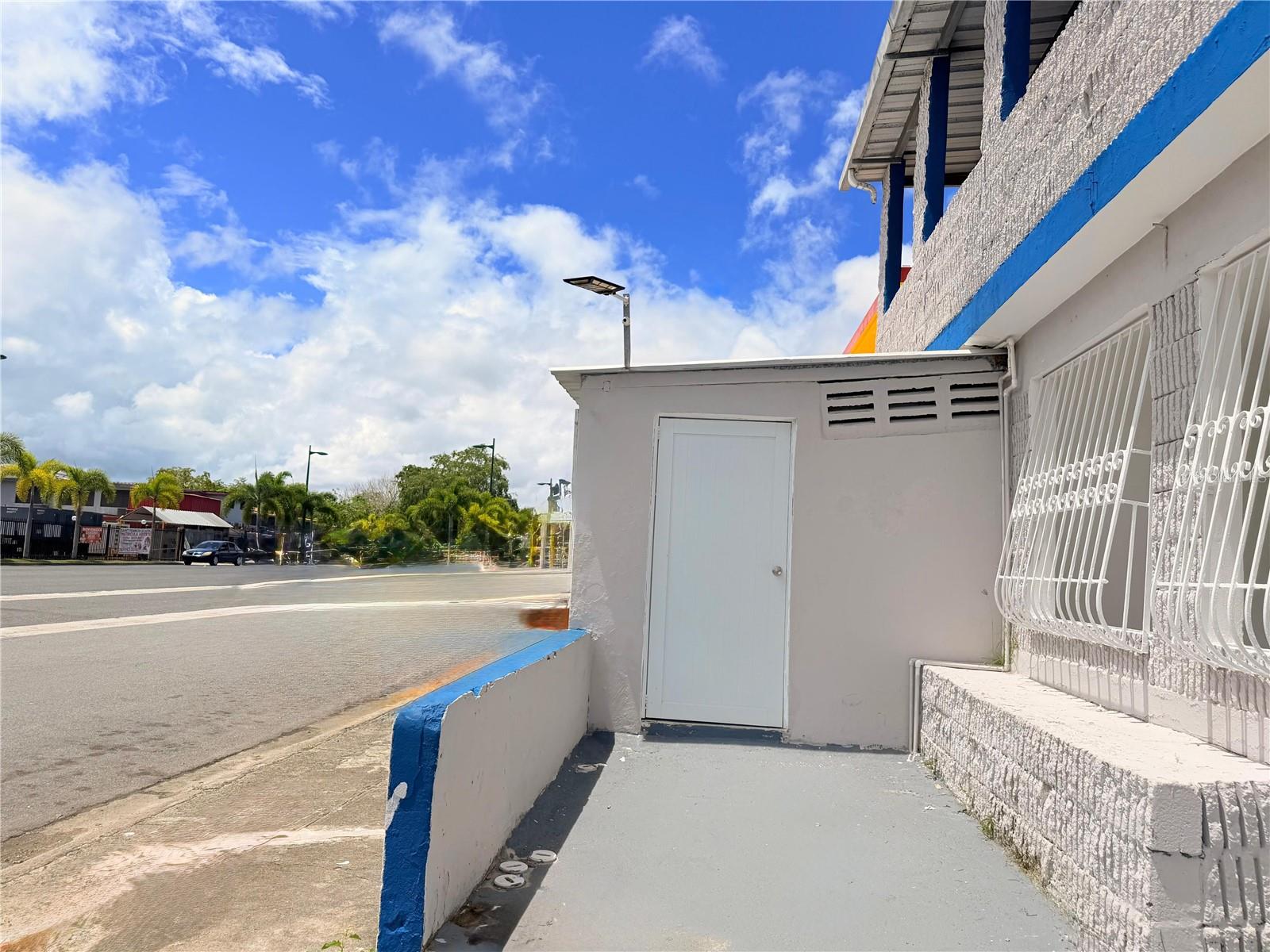 Photo of Calle 601 BLOQUE 224 COMERCIAL 3 CAROLINA PR 00985