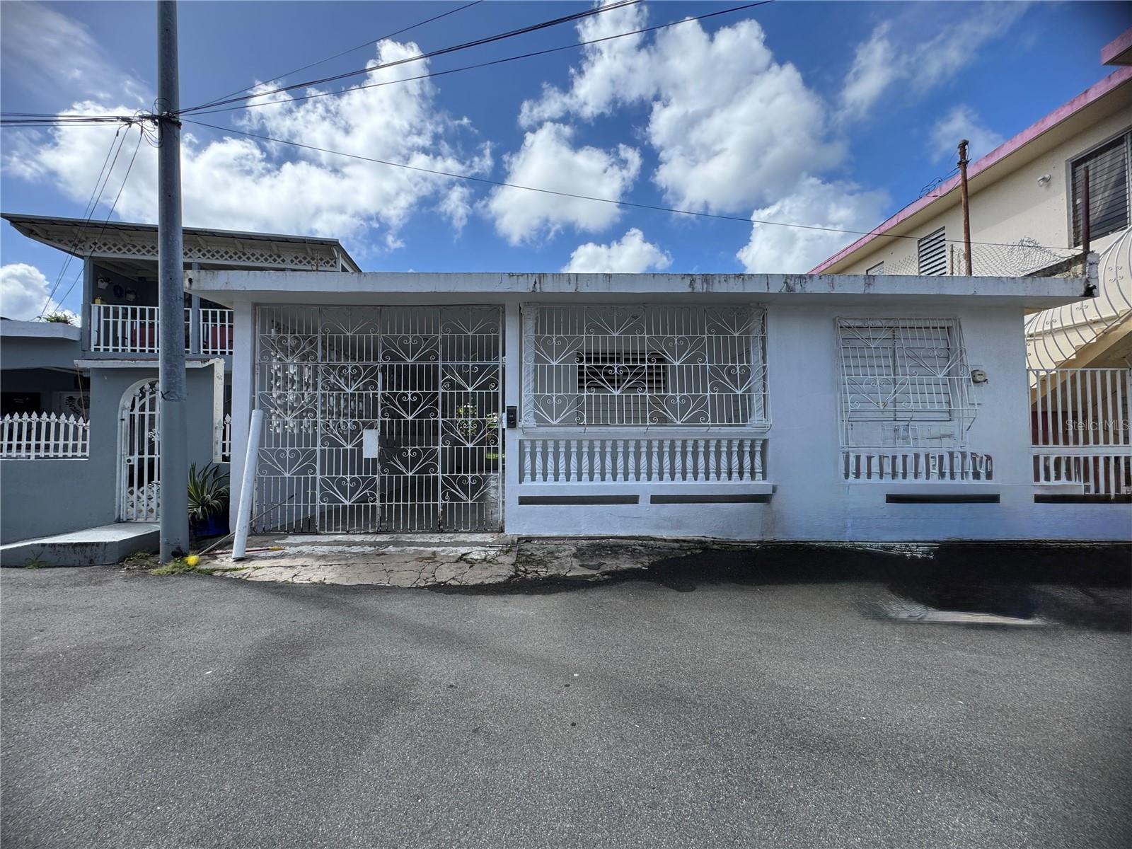 Photo of 121 CALLE HERMANDAD INTERIOR GUAYNABO PR 00965