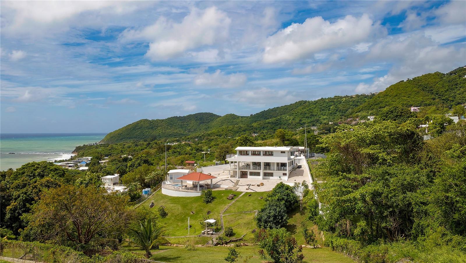 Photo of 94 EL COCAL COUNTRY AND BEACH CLUB YABUCOA PR 00767
