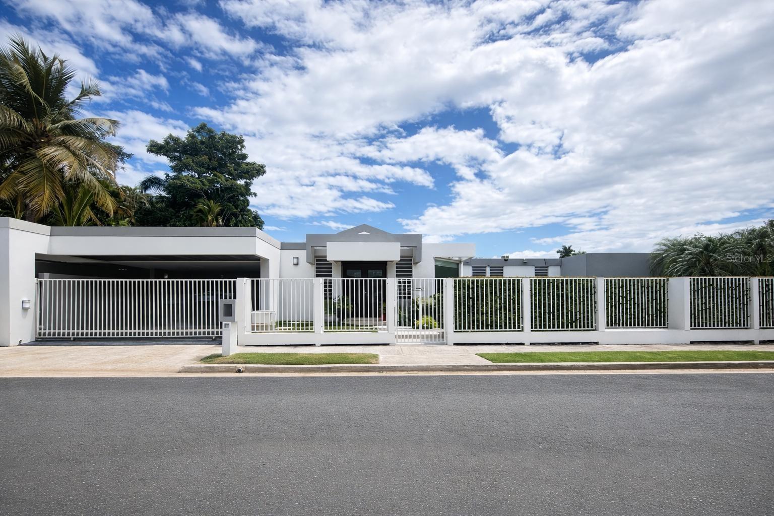 Photo of A24 HASTINGS GUAYNABO PR 00966
