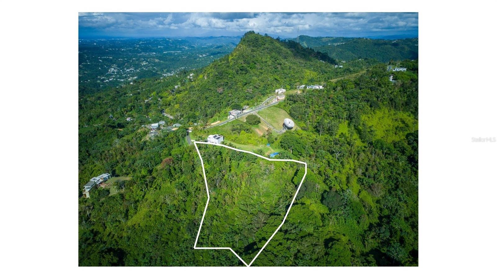 Photo of PR 879 BO GUARAGUAO ARRIBA #5 BAYAMON PR 00956