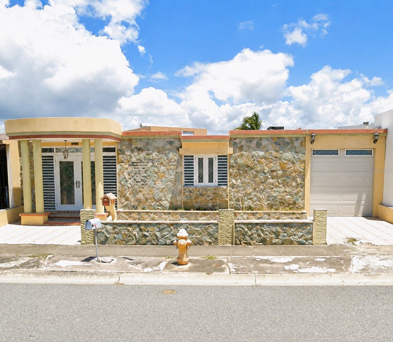 Photo of 4205 URB VILLA DEL CARMEN AVE. CONSTANCIA PONCE PR 00731