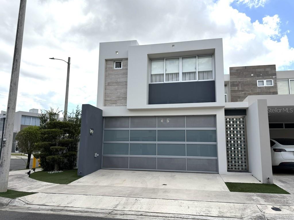 Photo of 145 TRAFALGAR SQUARE #145 GUAYNABO PR 00969