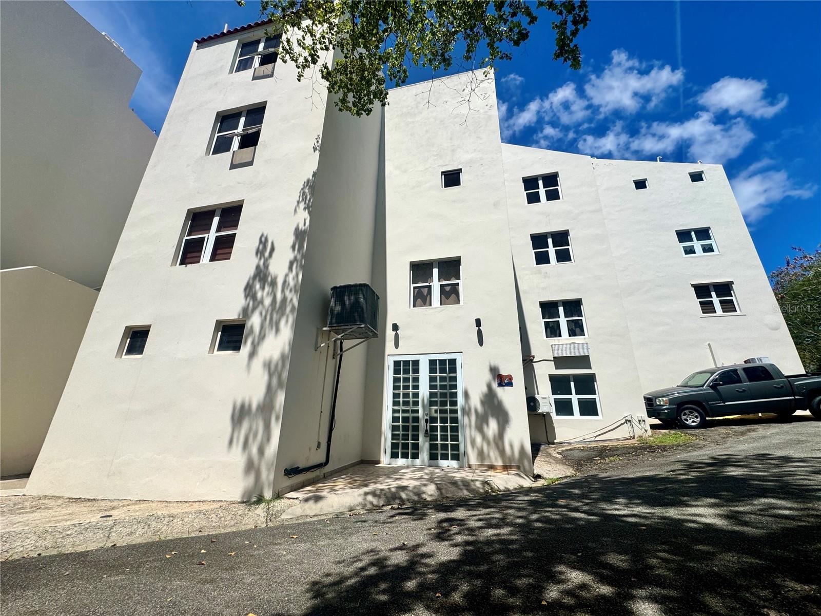 Photo of 125 HARBOUR DRIVE #8 HUMACAO PR 00791