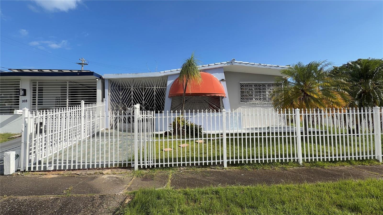 Photo of CALLE BECASINA E-32 URB COUNTRY CLUB #926 SAN JUAN PR 00924