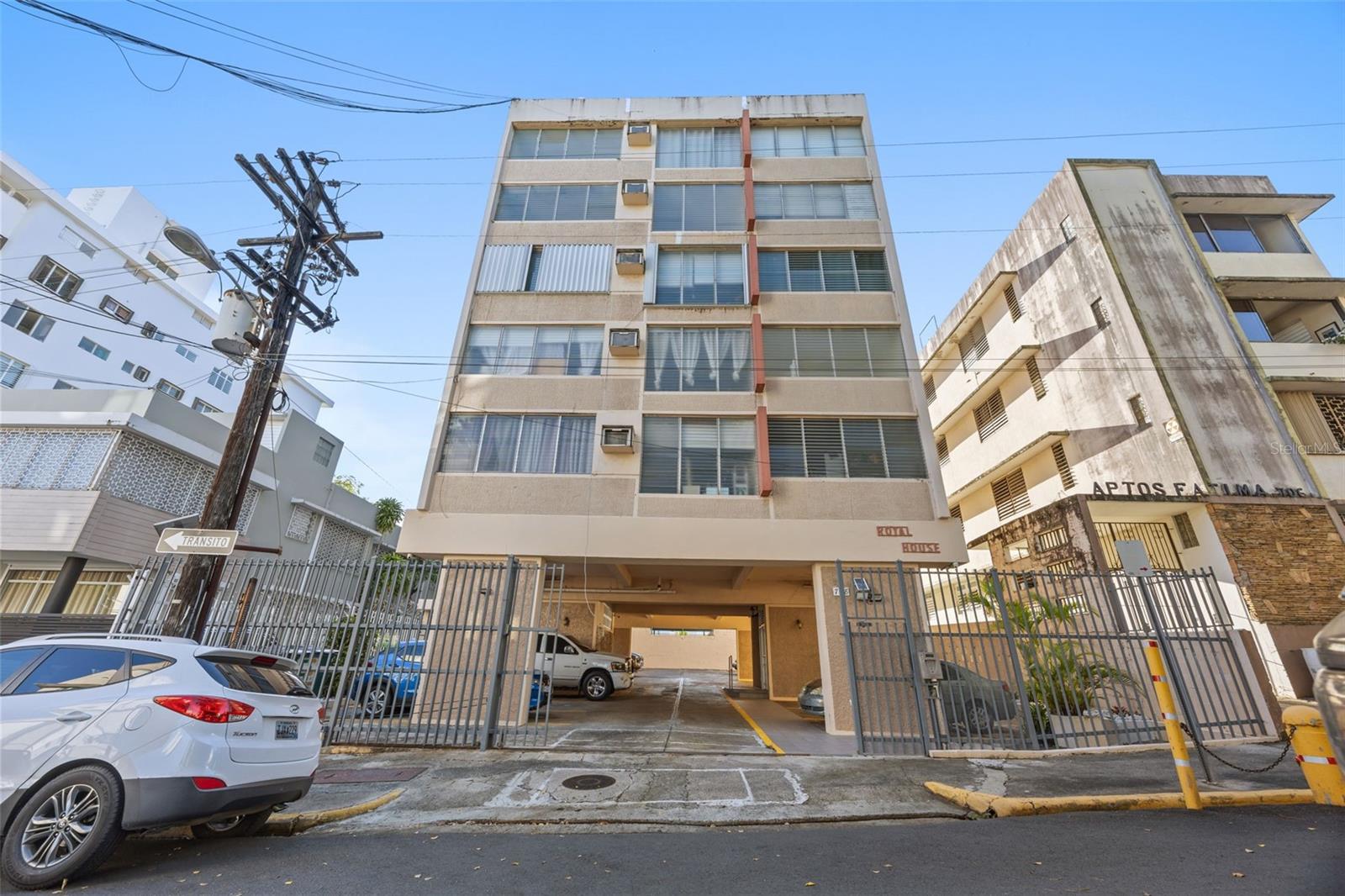 Photo of 708 Calle Central CONDOMINIO ROYAL HOUSE #405 SAN JUAN PR 00907