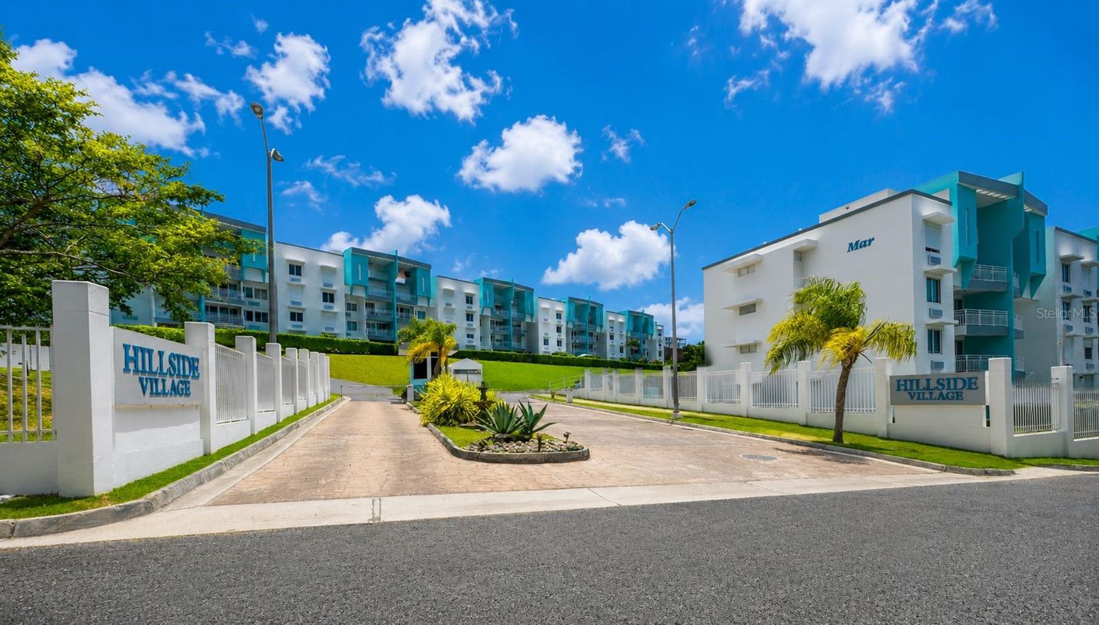 Photo of CARACOLES BUILDING COND HILLSIDE VILLAGE RIO GRANDE PR 00745