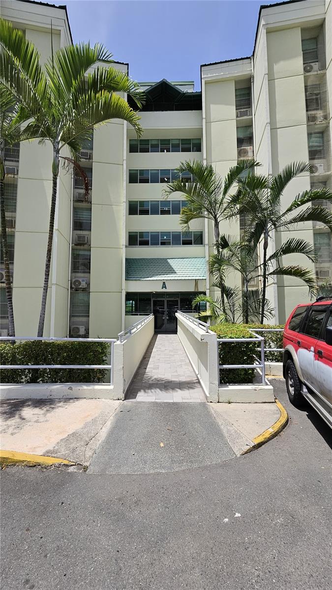 Photo of 17 REGINA MEDINA #A-705 GUAYNABO PR 00969