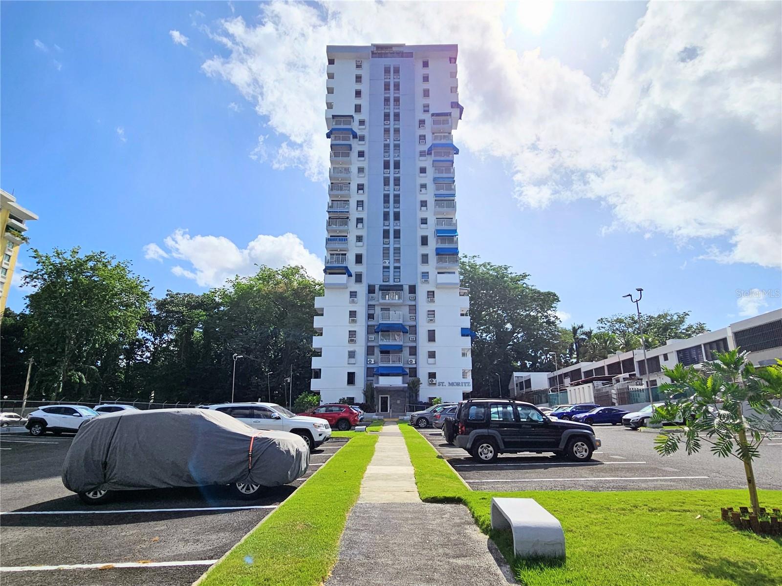 Photo of J10 SAN PATRICIO AVENUE #406 GUAYNABO PR 00968