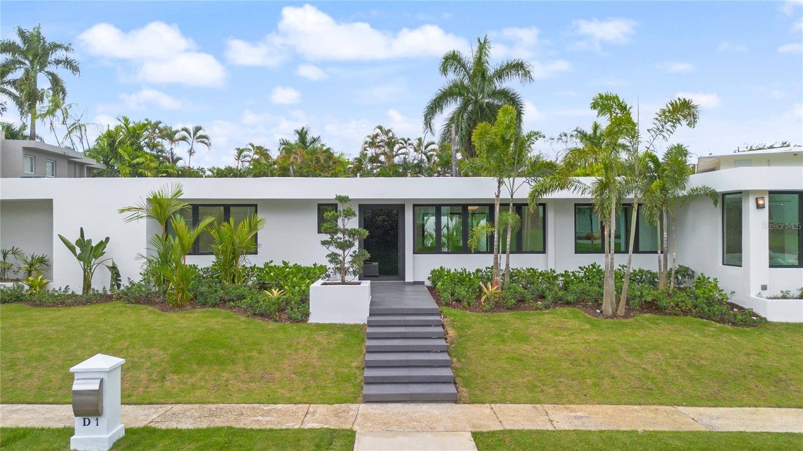Photo of D-1 SUN VALLEY GUAYNABO PR 00966