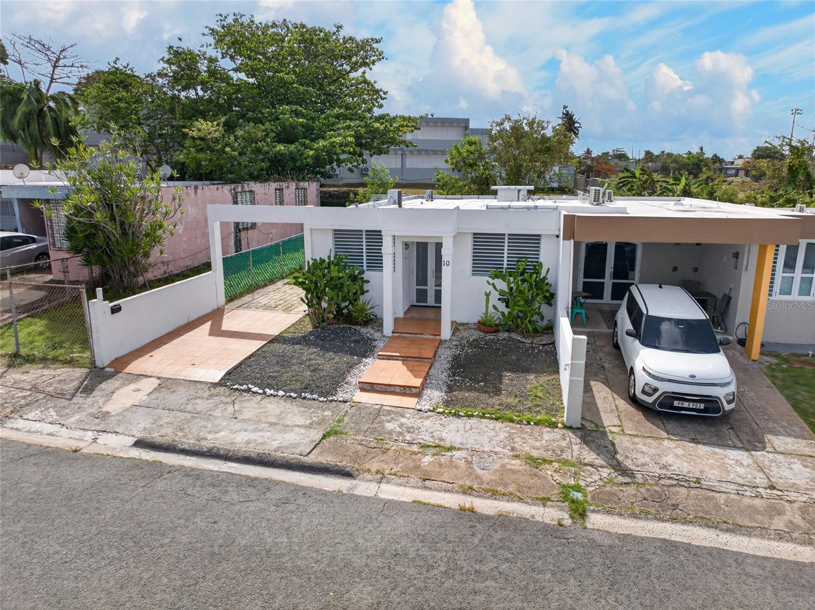 Photo of C10 CALLE 5 LUQUILLO PR 00773