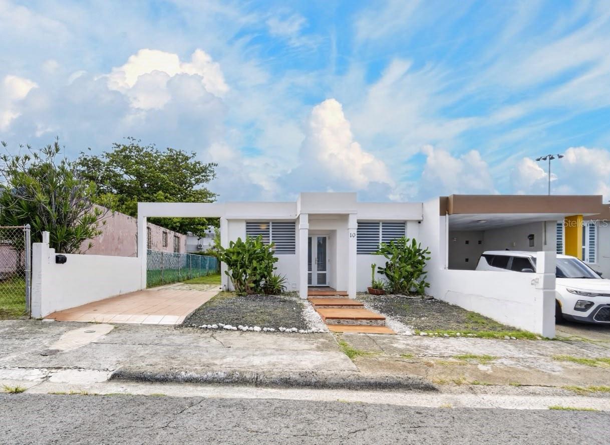Photo of C10 CALLE 5 LUQUILLO PR 00773