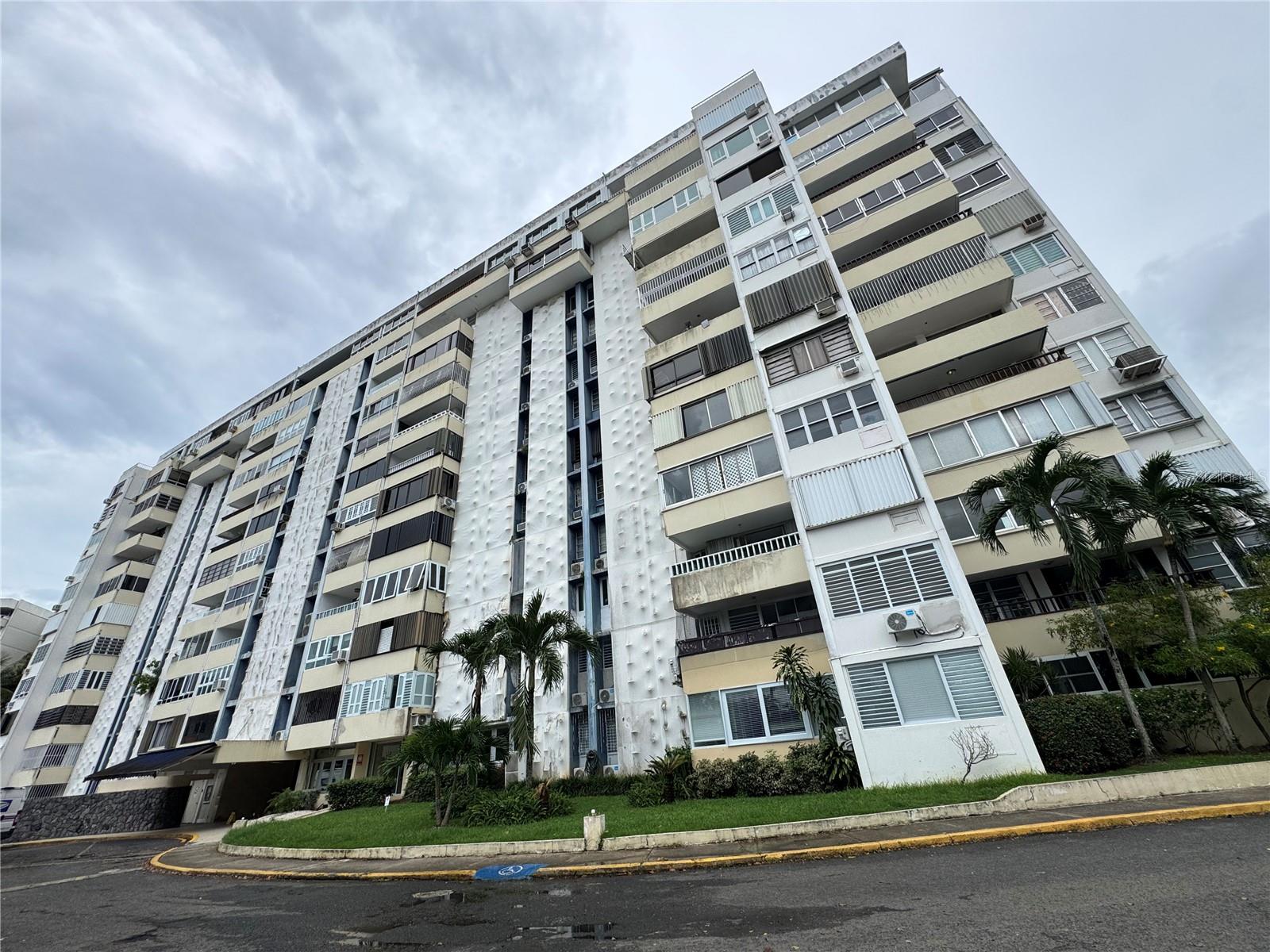 Photo of 27 AVE LAGUNA GARDENS #GH CAROLINA PR 00979