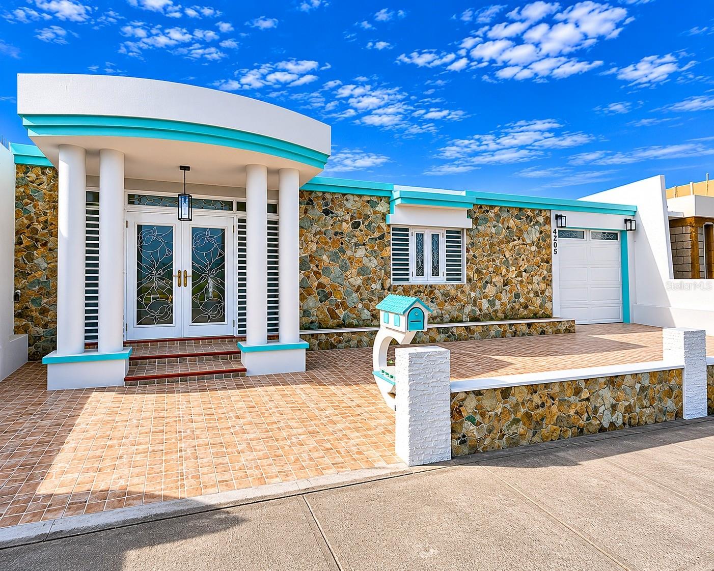 Photo of 4205 URB VILLA DEL CARMEN AVE. CONSTANCIA PONCE PR 00731