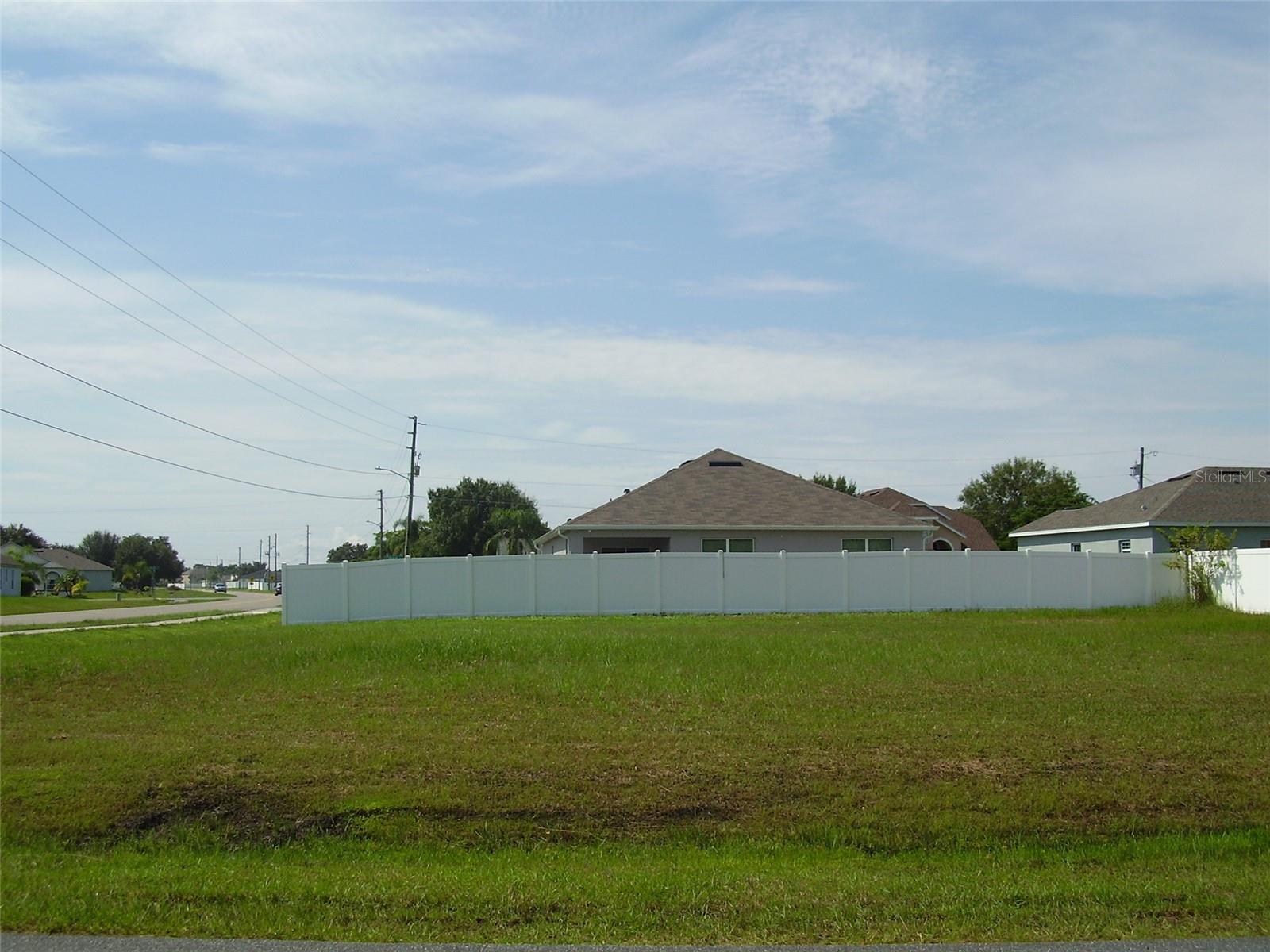 Photo of 800 CARROUSEL LANE KISSIMMEE FL 34759
