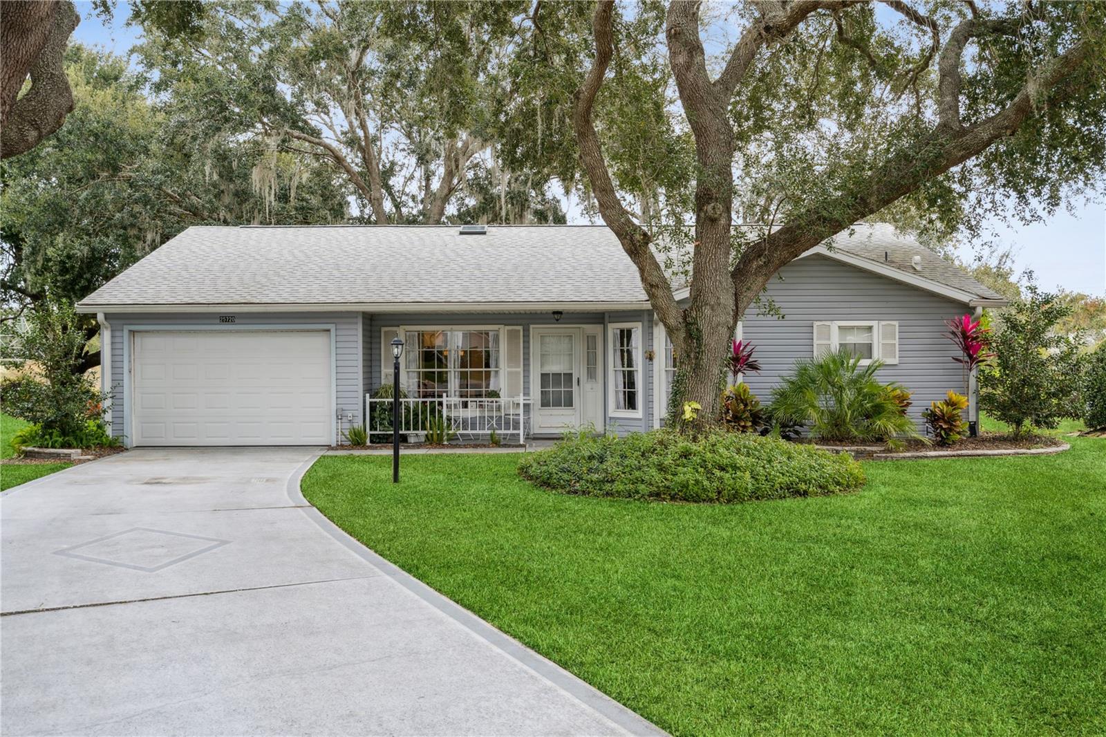 Photo of 25720 BELLE ALLIANCE LEESBURG FL 34748