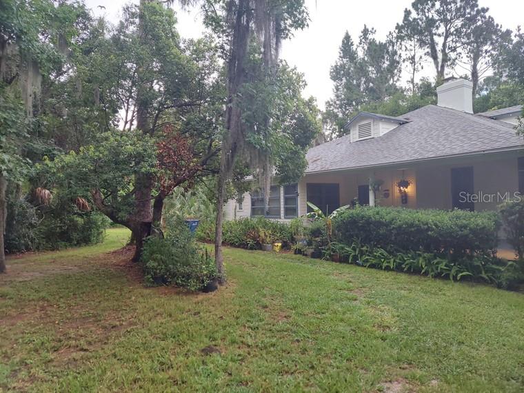 Photo of 251 N BLUE LAKE AVENUE DELAND FL 32724